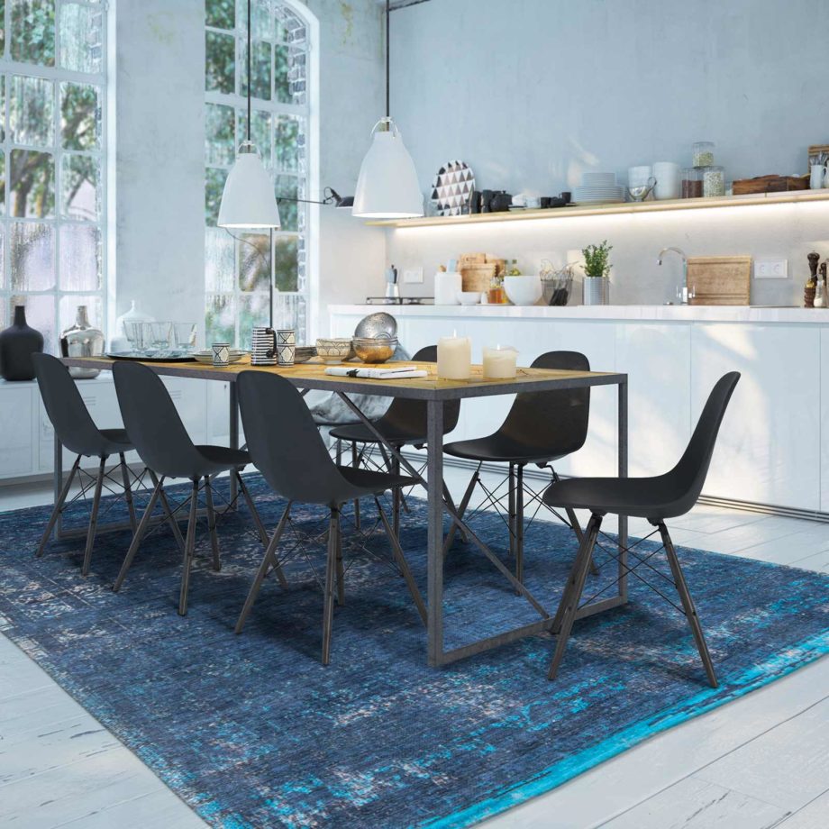 Louis De Poortere matta LX 8254 Fading World Medaillon Blue Night interior