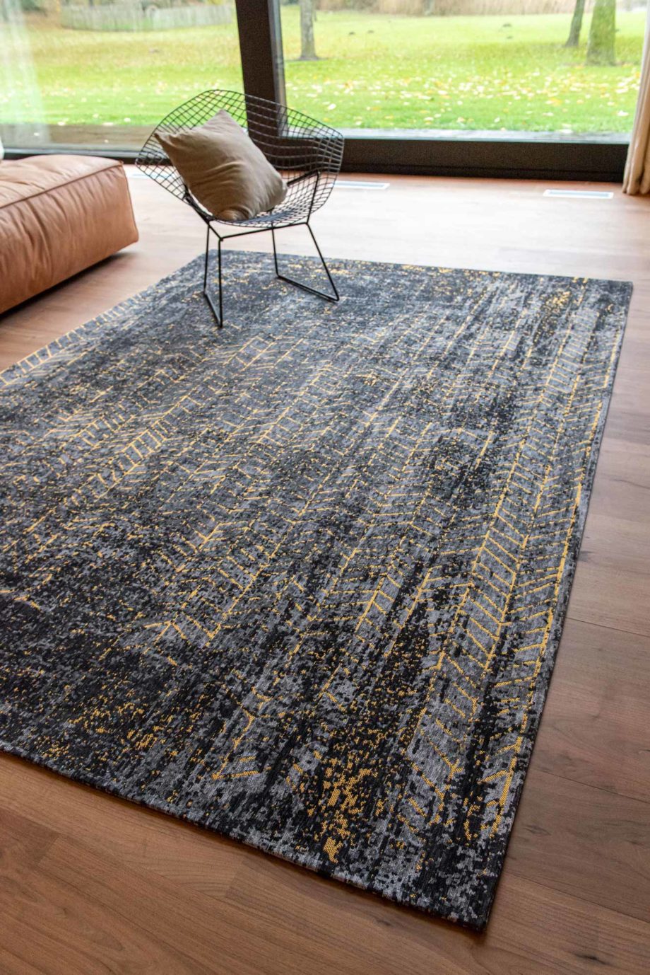 Louis De Poortere matta LX 8422 Mad Men Broadway Glitter interior 3