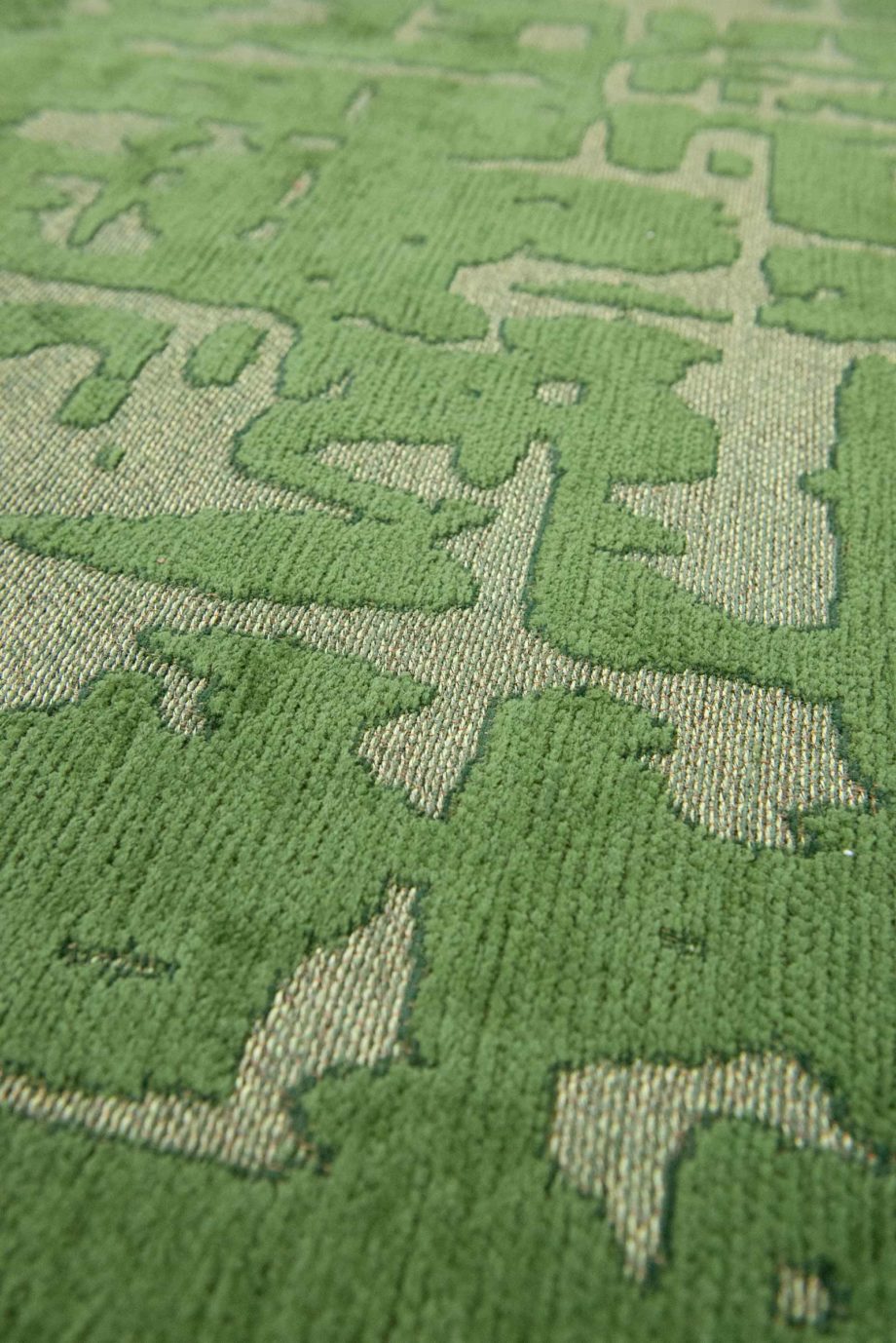 Louis De Poortere matta LX 9202 Structures Baobab Perrier Green zoom 3