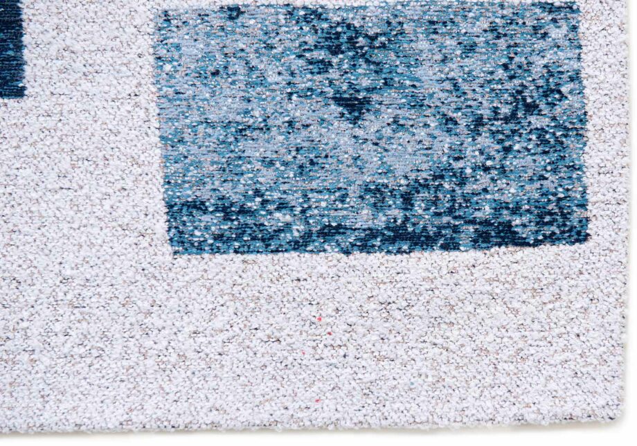 Louis De Poortere matta Craft Lucia 9355 Ice Blue corner