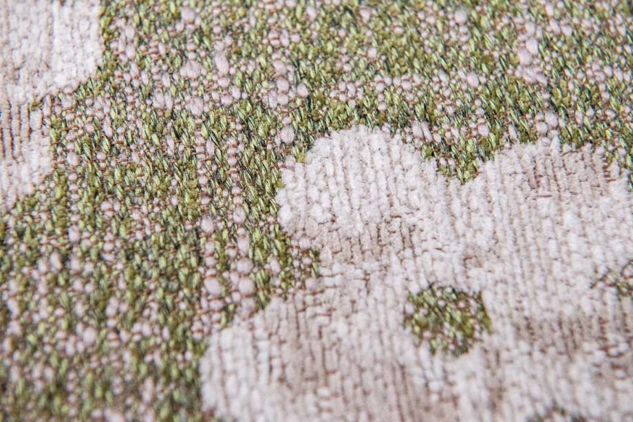 Louis De Poortere matta Sakura 9372 Wet Garden zoom 1