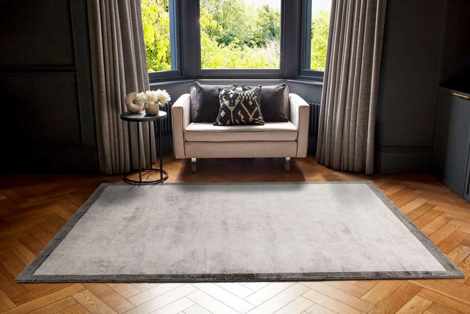 Asiatic matta Blade Border 08 Silver Grey interior