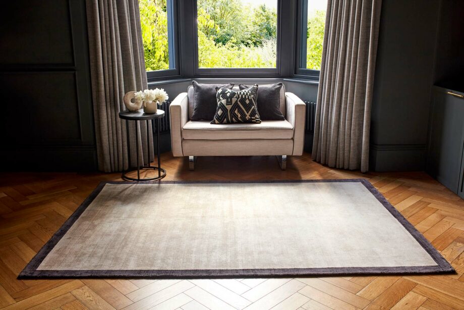 Asiatic matta Blade Border Putty Charcoal interior