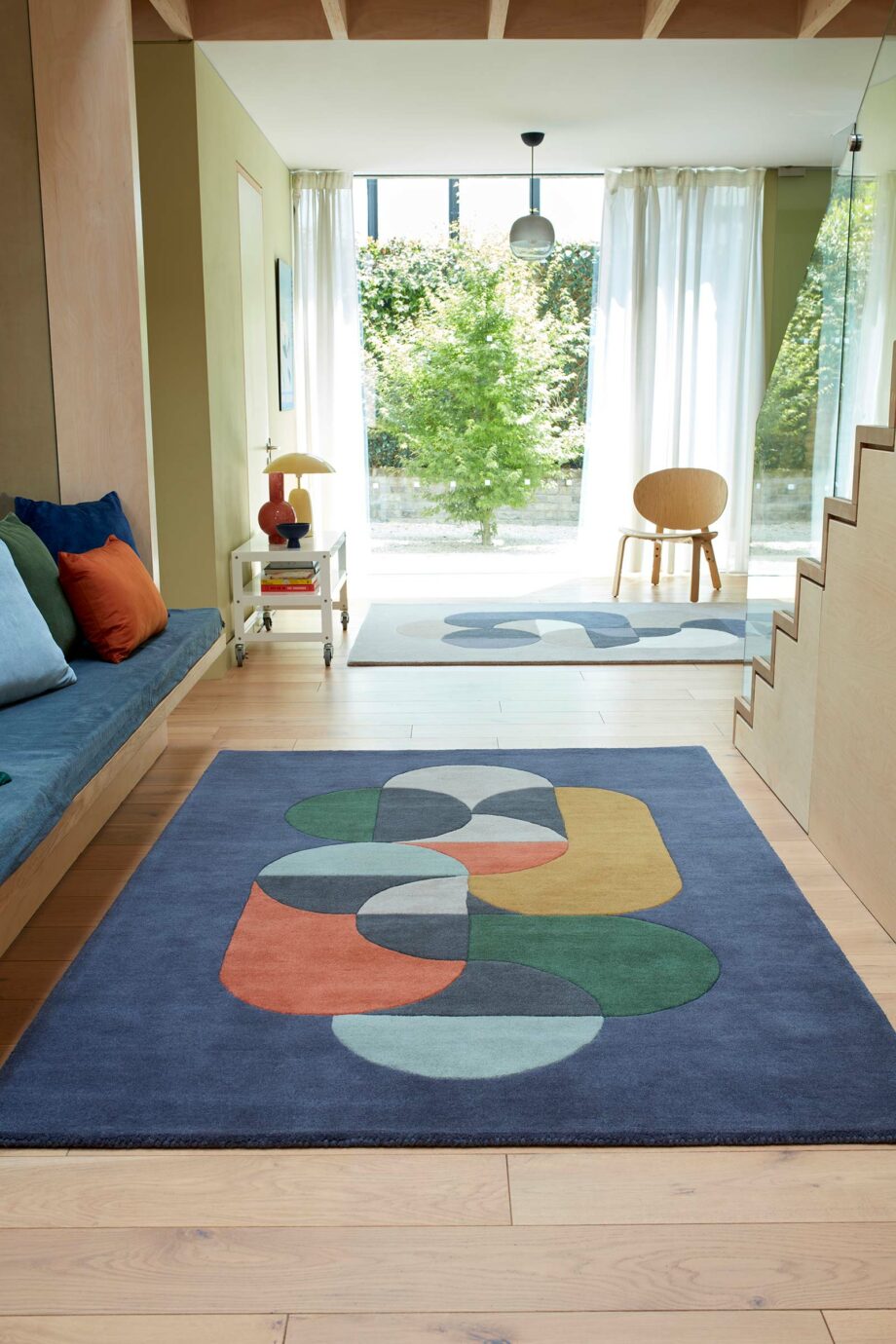 Asiatic matta Matrix 91 Statement Navy interior