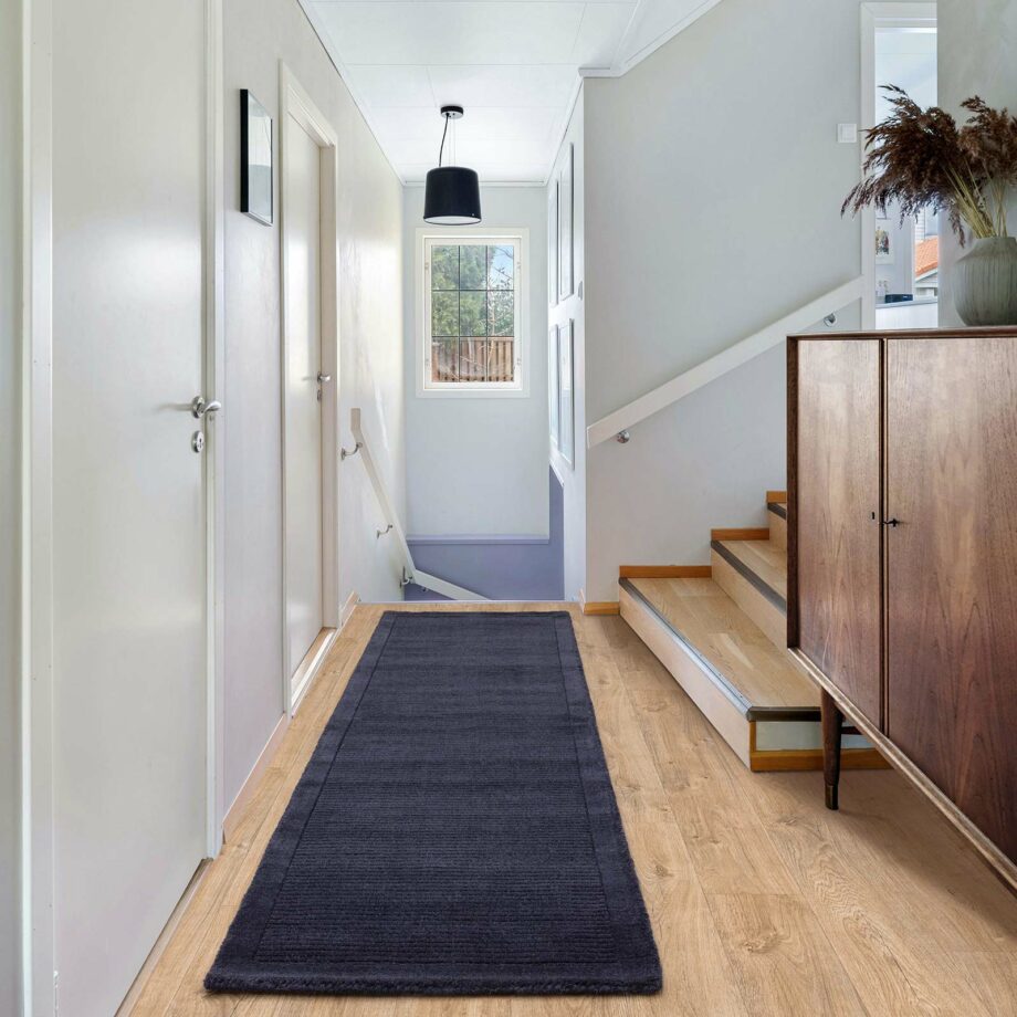 Asiatic matta York Navy runner interior square
