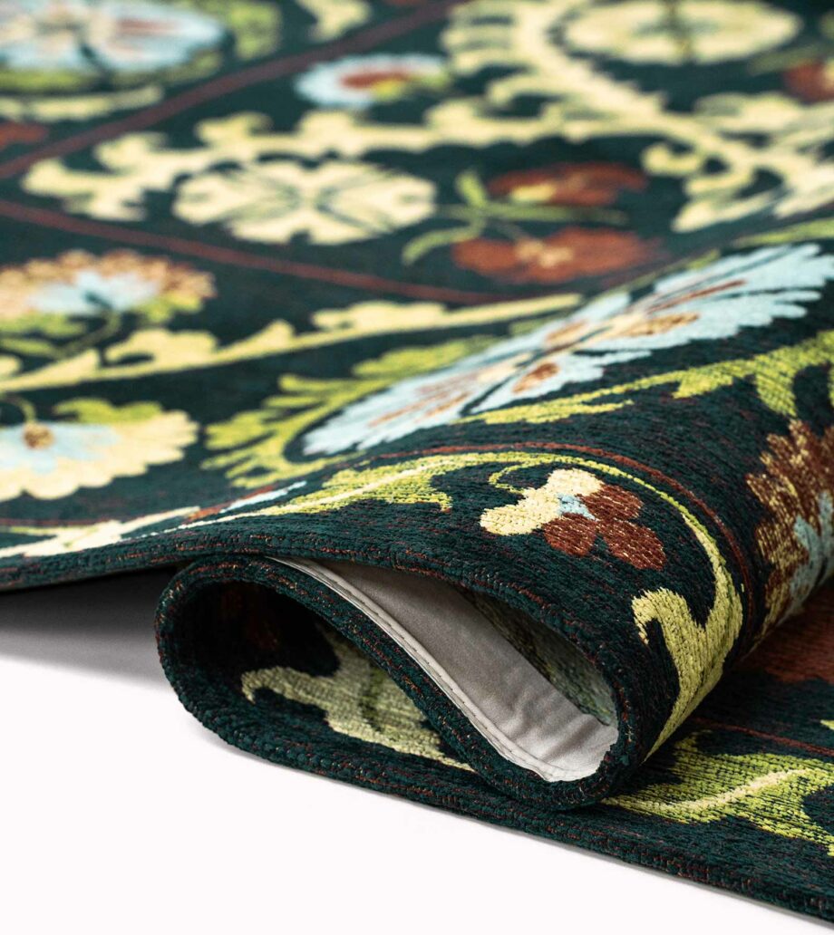 Louis De Poortere matta Antiquarian Suzani 9729 Bavaria fold