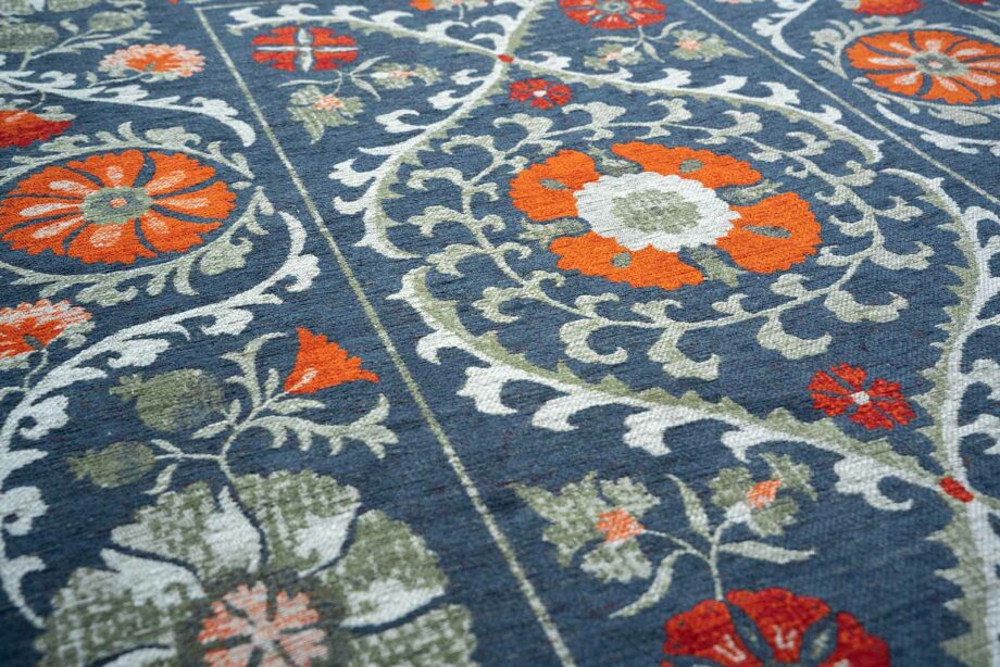 Louis De Poortere matta Antiquarian Suzani 9730 Nordic zoom 3