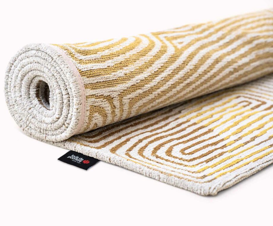 Louis De Poortere matta Meditation Coral 9799 Yellowhippy roll